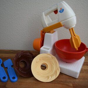 Fisher Price Mixing Center set